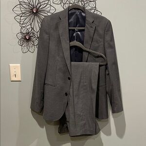 jf j.ferrar Light Gray Suit